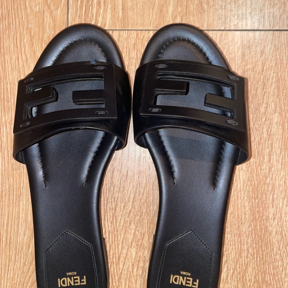 Fendi black leather slides